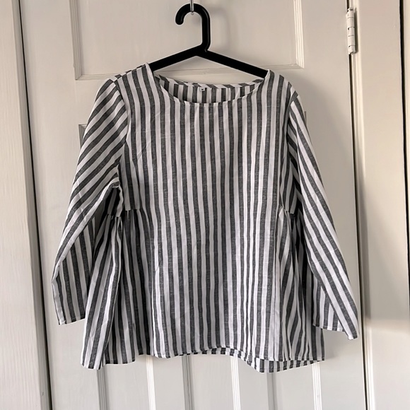 Airy blouse Sz M - Picture 1 of 6